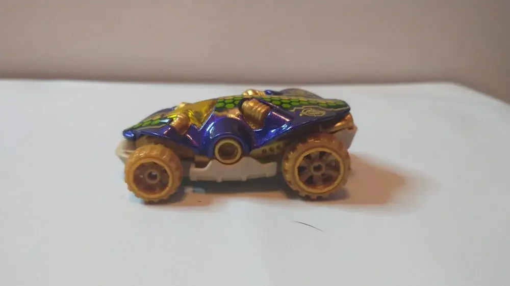Hot Wheels Swamp Buggy Purple Gold Green HW 2008 Street Beasts Exclusive Loose